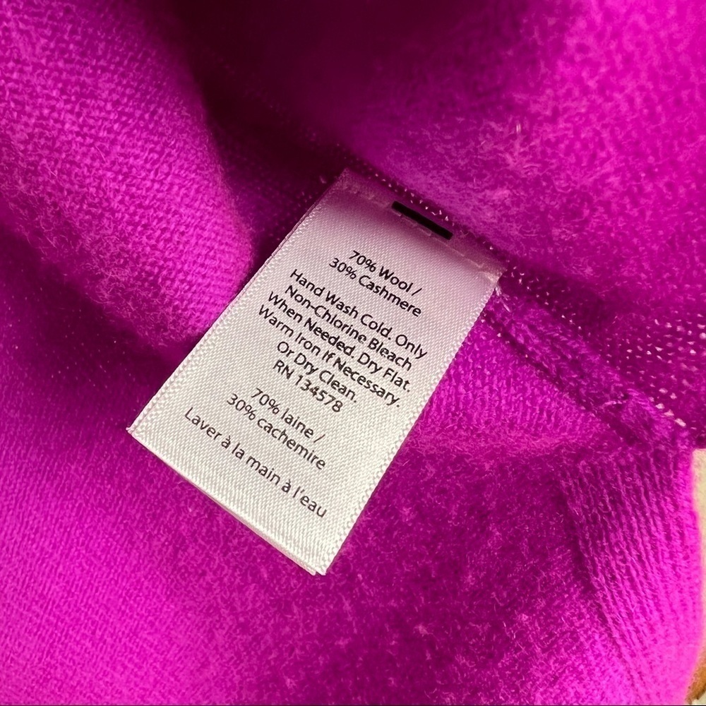 Vineyard Vines Roll Neck Pocket Sweater - Picture 6 of 7